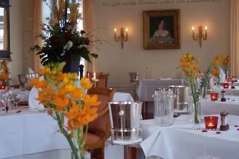 Hotel Schloss Reinhartshausen 5*