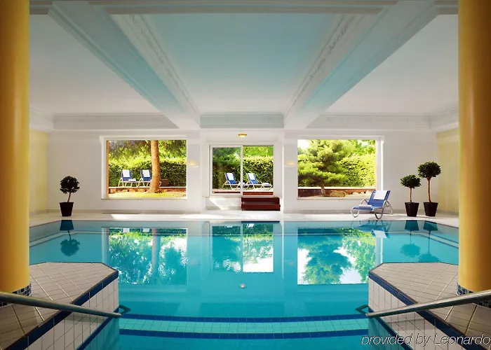 Hotel Schloss Reinhartshausen 5*