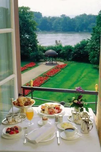 Schloss Reinhartshausen Hotel 5*